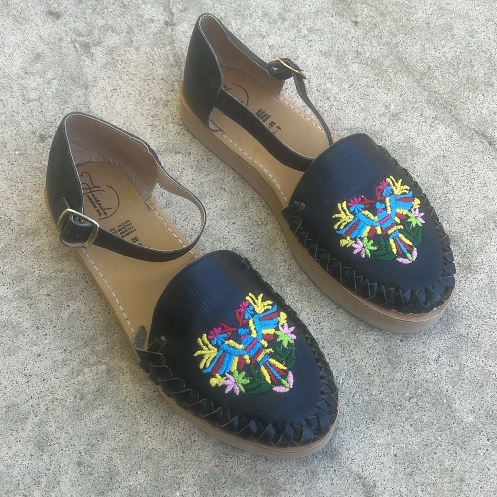 Hurache's Marisol MexWest Women's Black Embroiderd Floral Ankle Sandals Size 9